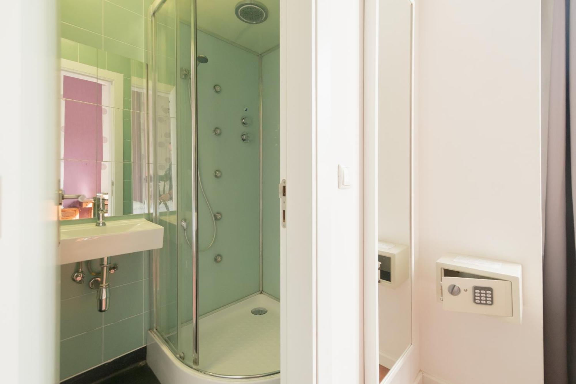 Sunset Destination Hostel Lisbon